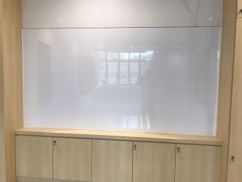 4.2m W x 1.45m H Seamless magnetic<br /> dry erase whiteboards